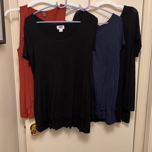 3 Old Navy Nursing Tshirts & 1 Shein Nursing Tank L
